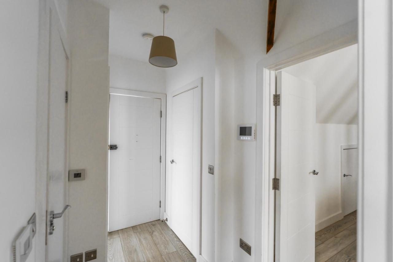 Top Floor Apartment High Street Kensington London Eksteriør billede