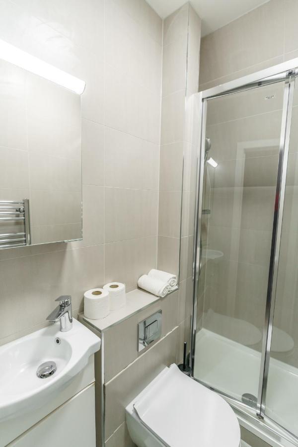Top Floor Apartment High Street Kensington London Eksteriør billede